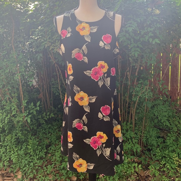 The Limited Dresses & Skirts - Limited Beautiful Sundress for Work or Play!☀️ 🌺